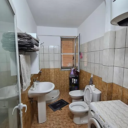 아파트 Leora Sunset Apartment-balcony, 250m From Beach, Golem, Mali I Robit 골렘